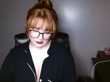 Chaturbate Live Sex Cam of erinlovebabe
