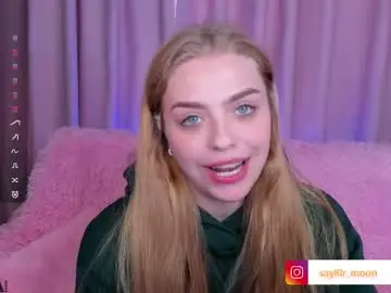 Chaturbate Live Sex Cam of sayl0r_moon