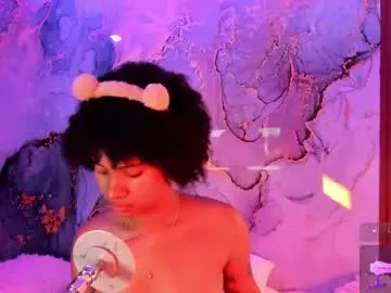 Chaturbate Live Sex Cam of alice_cute77