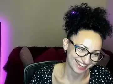 Chaturbate Live Sex Cam of arianna_tifany
