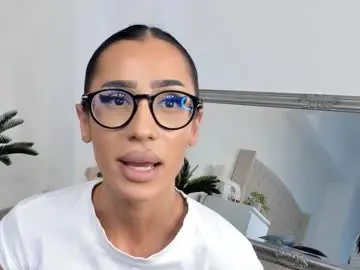 Chaturbate Watch Live Sex Cams of chloeobril