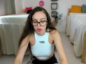 Chaturbate Free Live Porn of 18perfecttits