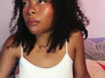 Chaturbate Free Live Porn of sparklingsoleil