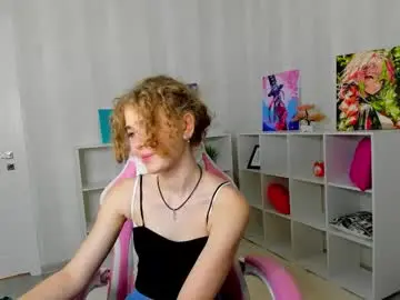 Chaturbate Live Sex Cam of sunshinnneeee
