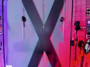 Chaturbate Live Sex Cam of missalison_monica_bdsm