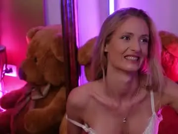 Chaturbate Live Sex Cam of ameliaangell