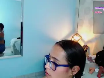 Chaturbate Live Sex Cam of katiasimpson