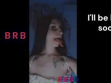 Chaturbate Live Sex Cam of _nika_kik