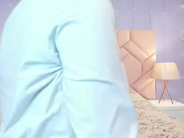 Chaturbate Best live sex cam show of laraa_rous