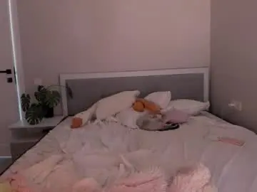 Chaturbate Live Sex Cam of ji_yon_1