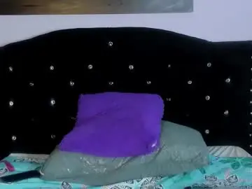Chaturbate Live Sex of isa_saenz1