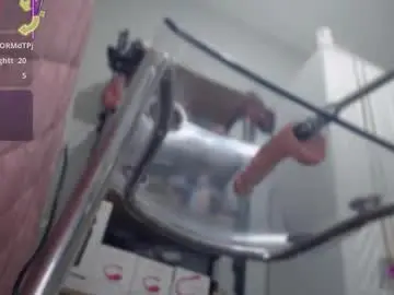 Chaturbate Live Porn of bisexyeliz35