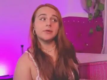 Chaturbate Live Sex Cam of evy_orange1