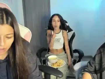 Chaturbate Live Sex Cam of _khloe_sweet