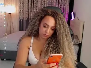 Chaturbate Nude Webcam of _just_a_queen_3