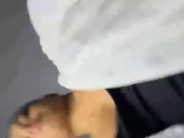 Chaturbate Live Sex Cam of hailey_florez