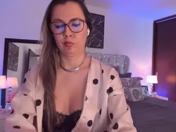 Chaturbate Adult Video Chat of sarhamccormick