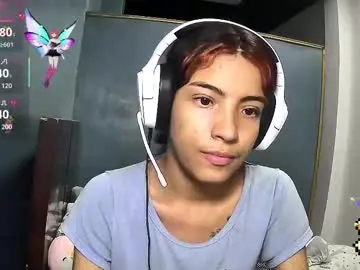 Chaturbate Live Sex Cam of helia_n_amy