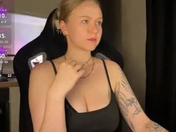 Chaturbate Nude Webcam of babyytonight