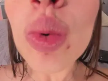 Chaturbate Free Porn Cam of ammy_glow
