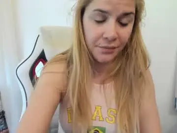 Chaturbate Sex Chat of artsyandcraftsy_