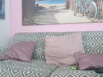 Chaturbate Live Sex Cam of dahiana_sterling