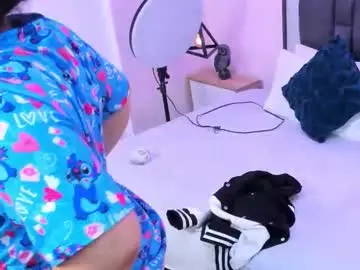 Chaturbate Sex Cam of ayla_martinez