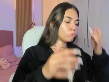 Chaturbate Live Sex Cam of mia_nevaeh