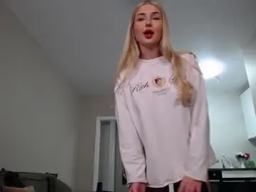 Chaturbate Live Porn of cute18cute