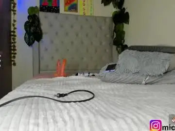 Chaturbate Live Porn of michele_rooss00