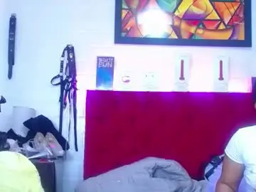 Chaturbate Live Sex Cam of tifanny_nails