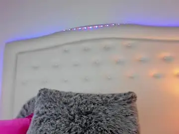 Chaturbate Live Sex Cam of _ambar_curly_