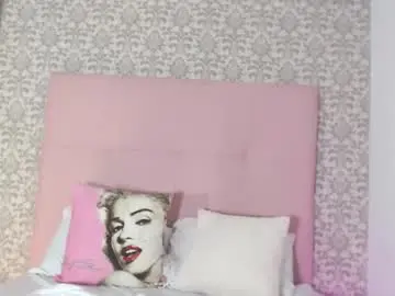 Chaturbate Watch Live Sex Cams of samanntaqueen