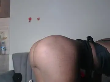 Chaturbate Free Porn Cam of ebony_creamypussy01