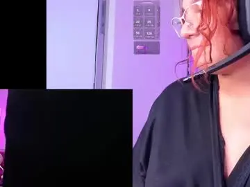 Chaturbate Free Porn Cam of petitesofia_