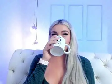 Chaturbate Live Sex Cam of milaowens