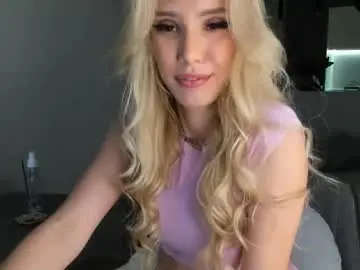 Chaturbate Live Sex Cam of erotic__blondie