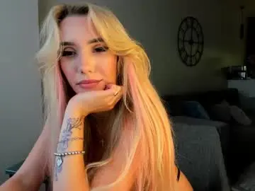 Chaturbate Free Porn Cam of erotic__blondie