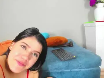 Chaturbate Live Sex Cam of bella_sstone