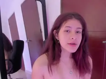 Chaturbate Best live sex cam show of miaqueen021