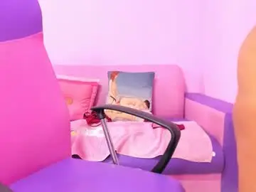 Chaturbate Free Live Porn of mature_bitch_monster_ass