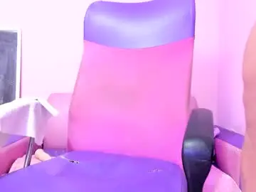 Chaturbate Free Porn Cam of mature_bitch_monster_ass