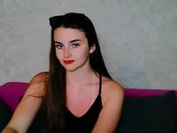 Chaturbate Live Porn of arielstonks_lovee