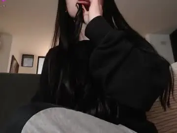 Chaturbate Live Porn of guccipussy1
