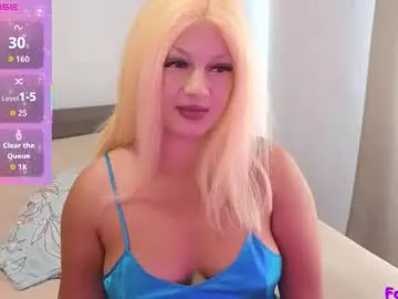 Chaturbate Live Sex Cam of rosebelle1