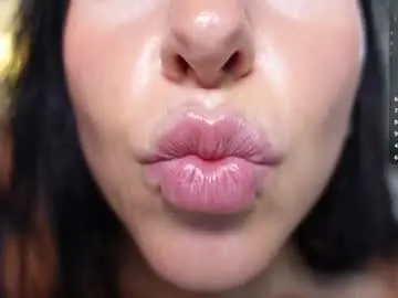 Chaturbate Watch Live Sex Cams of britishsofia