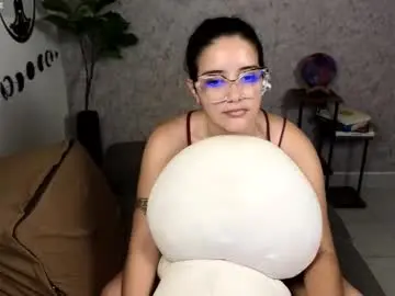 Chaturbate Live Porn of moonwoman_