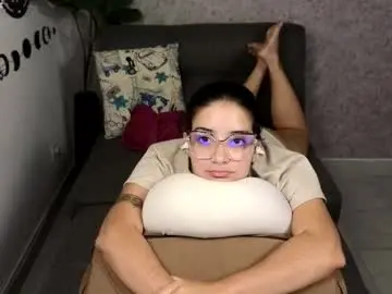 Chaturbate Live Sex Cam of moonwoman_