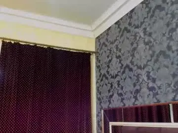 Chaturbate Live Porn of curllymya