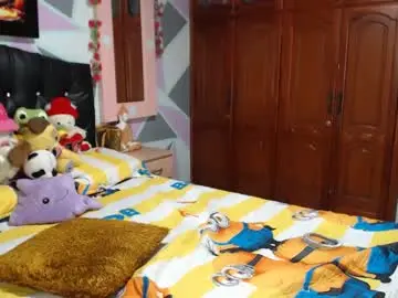 Chaturbate Best live sex cam show of camila_rosess